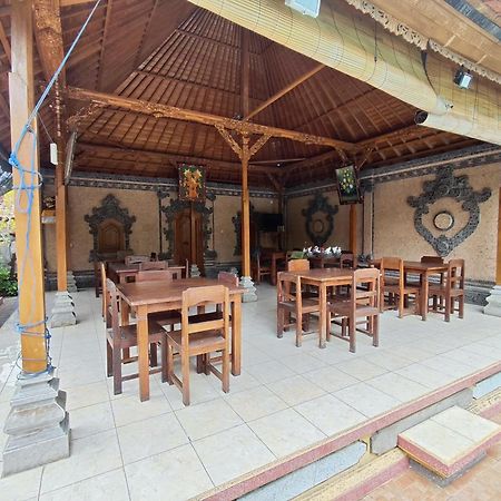 Adus Beach Inn Легиан Экстерьер фото
