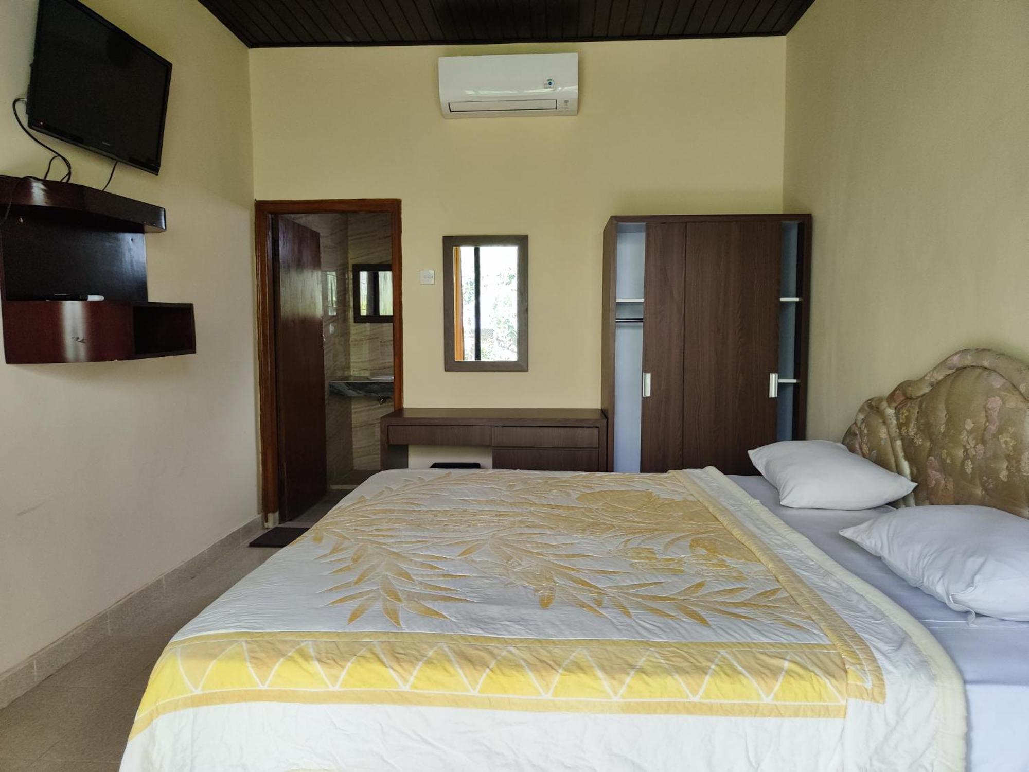 Adus Beach Inn Легиан Экстерьер фото