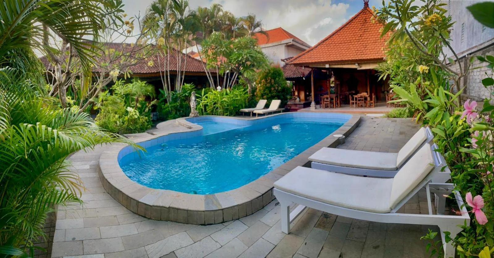 Adus Beach Inn Легиан Экстерьер фото
