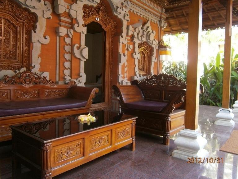 Adus Beach Inn Легиан Номер фото